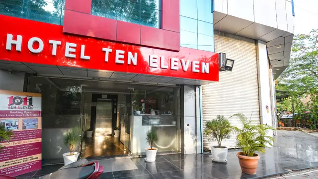 FabHotel Ten Eleven - Hotel in Vijay Nagar, Indore