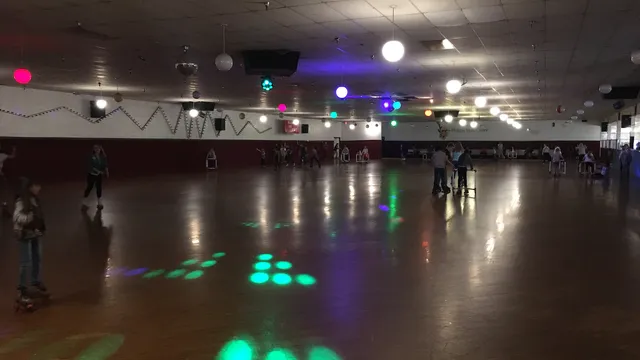 Holiday Skating Center