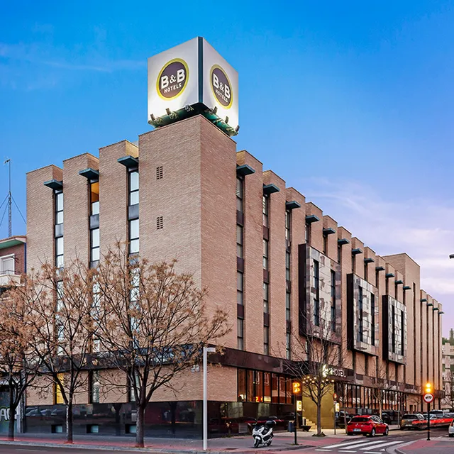 B&B HOTEL Zaragoza Los Enlaces Estación