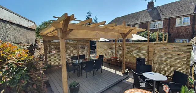 Henry's Wine Bar & Chocolate Cafe