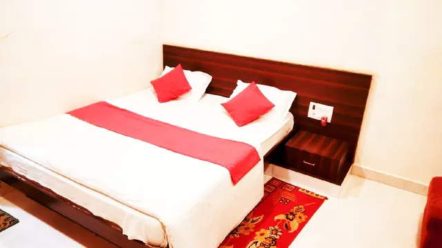 Hotels Pachmarhi Tours & Travels