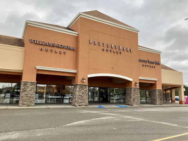 Pottery Barn Outlet
