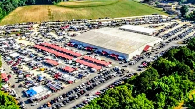 La Pulga Smithfield Brightleaf Flea Market