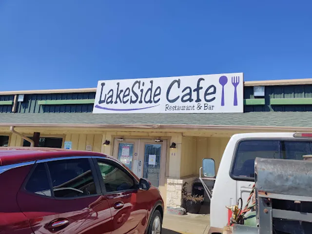 Lakeside Cafe