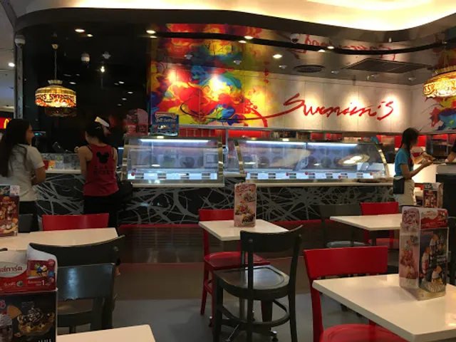 Swensen's Pacific Sriracha