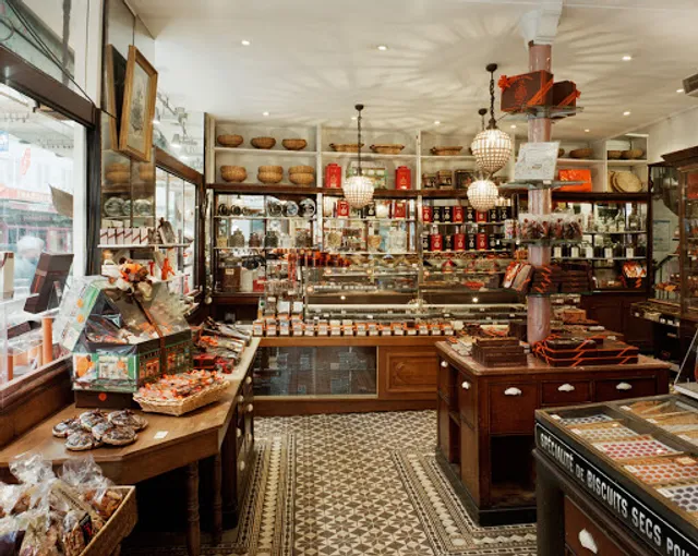 À la Mère de Famille