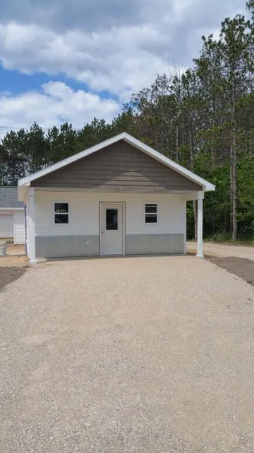 Torch Bay Inn and Cottages