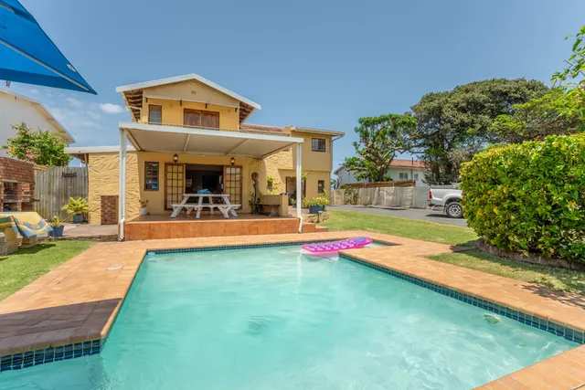 Glenashley Beach Accommodation - B&B + Backpackers