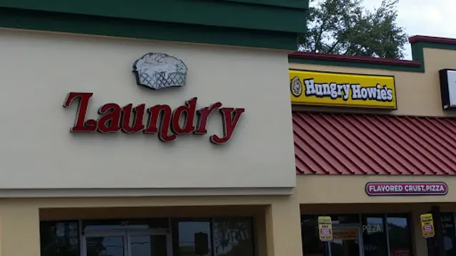 Hungry Howie's Pizza & Subs