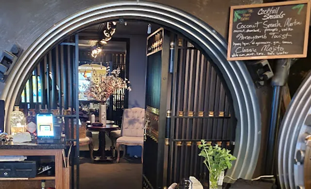 The Pines Eatery & Spirits