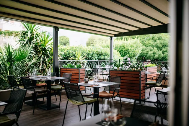 Marangun Food & Bar Room