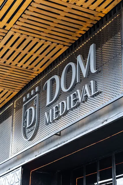 Dom Medieval