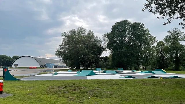 Golden Nozzle Car Wash