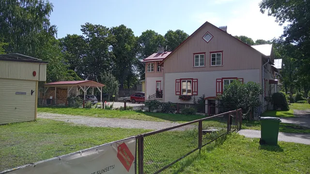 Sadama Hostel & Caravan Camping