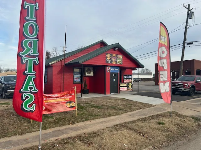 Izzy Mexican Flat Grill