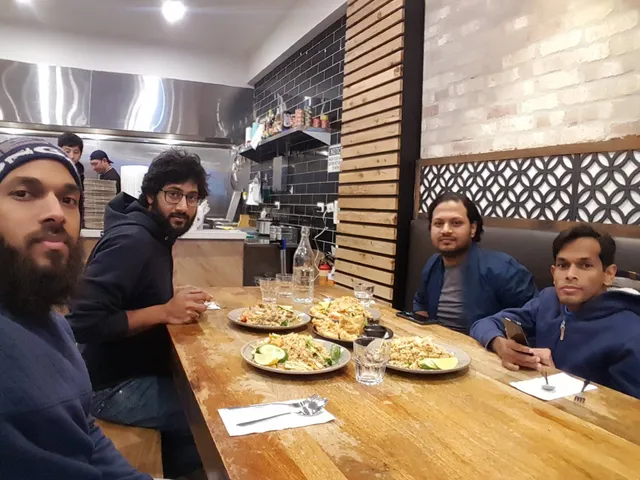 Thai Hutt Restaurant