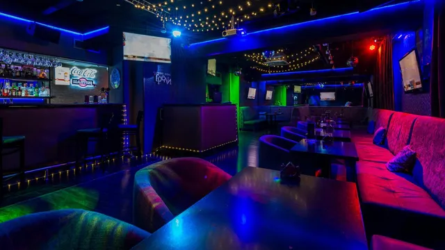 Трели Ӏ Караоке-клуб на метро Аэропорт Ӏ Банкетный зал, караоке-бар, ресторан