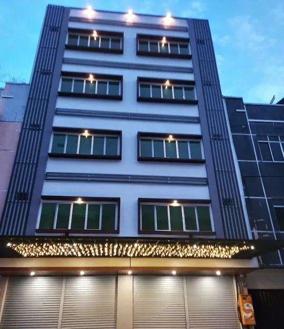 WE HOTEL BATAM @ PENUIN