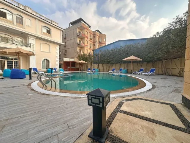 Giza palace pyramids view