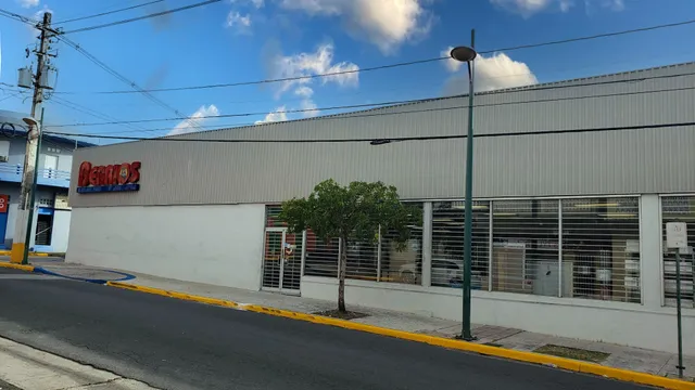 Berríos y Berríos Outlet (Mueblerías Berríos)