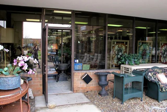 Spaces Consignment Showroom & Liquidators