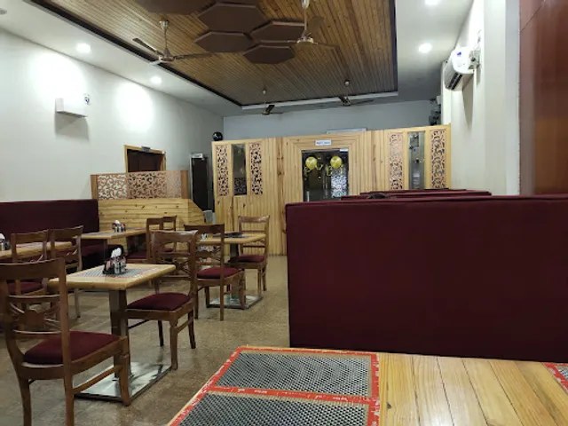 Zayka Fast Food & Restaurant