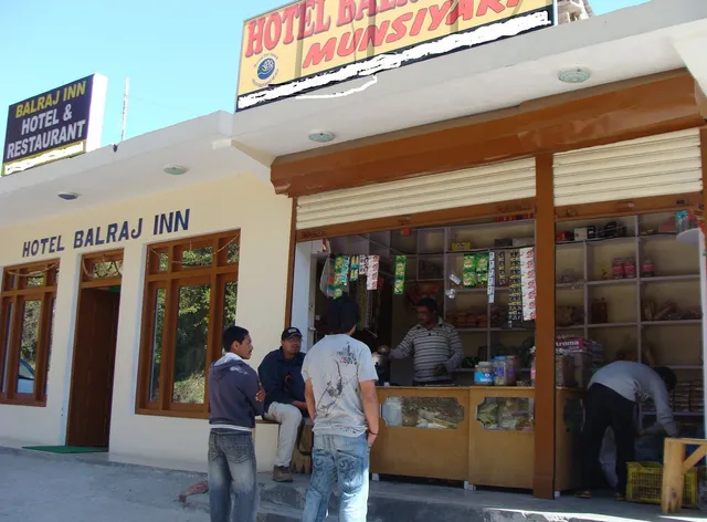 Balraj Inn Hotel And Restaurant
