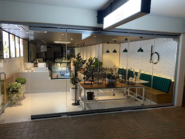 Banana Blossom Mona Vale