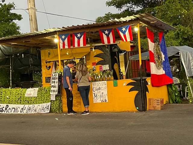 Las Reinas De La Piña Colada