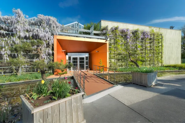 business center of Terra Botanica