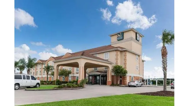 Quality Inn & Suites Houma