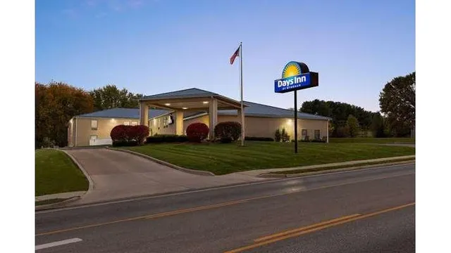 Days Inn by Wyndham Hillsboro