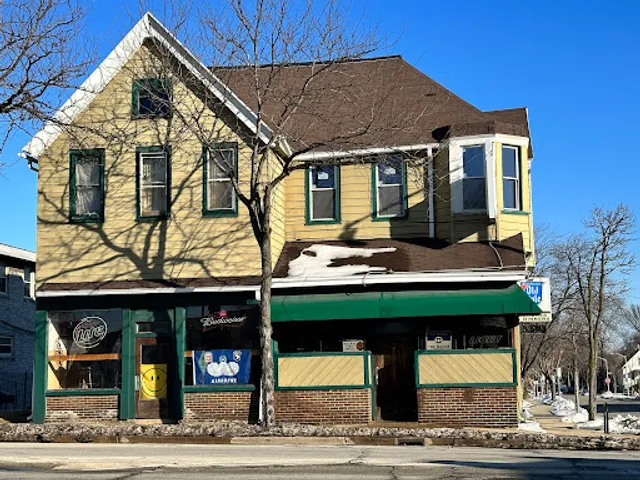 Six Points Pub & Grille