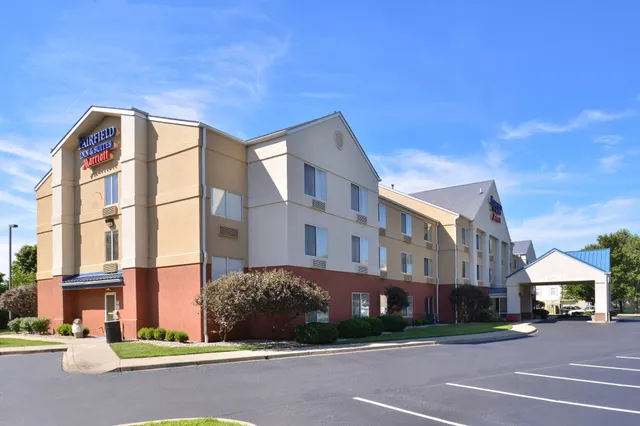 Fairfield by Marriott Inn & Suites Louisville North