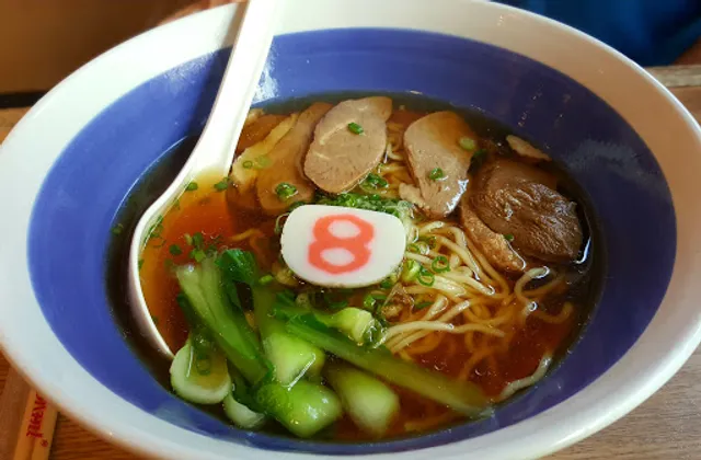 Hachiban Tukcom Pattaya ฮะจิบังราเมน ตึกคอมพัทยาใต้