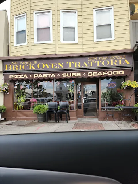 Mr. Nino's III Brick Oven Trattoria