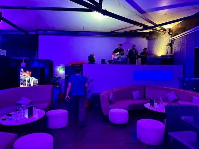 Evviva Sky Lounge @ Crowne Plaza Pune