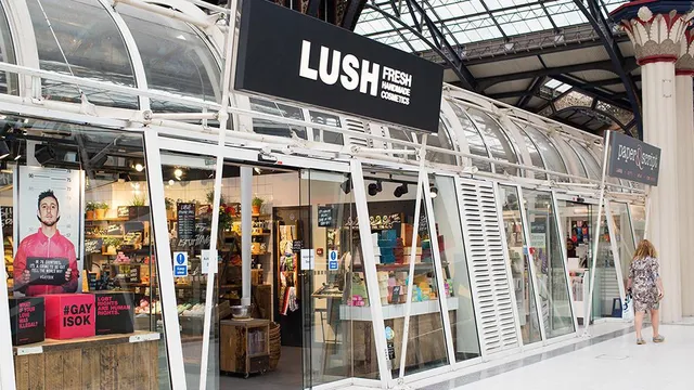 Lush Cosmetics Liverpool Street Station