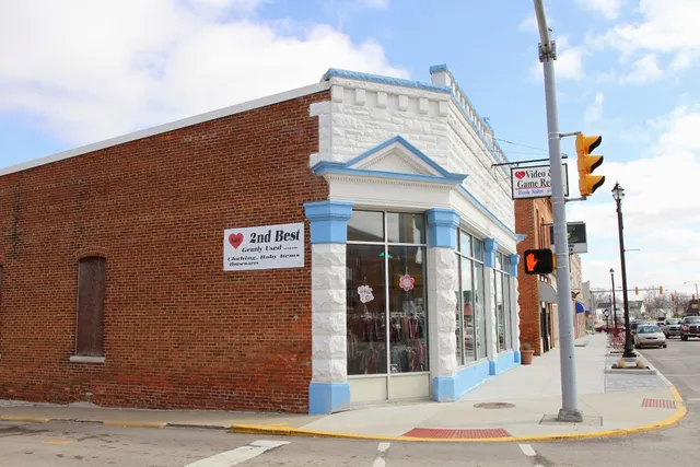 K&K Movies, Clothing and Thrift