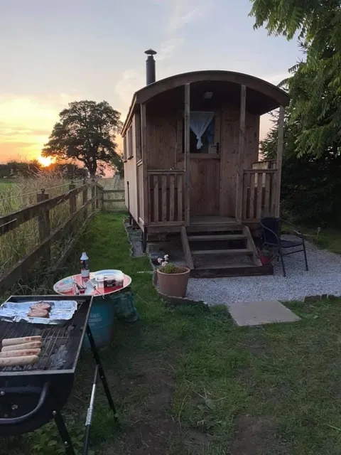 Lower Hall Shepherds Hut