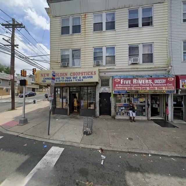 New's Golden Chopstick