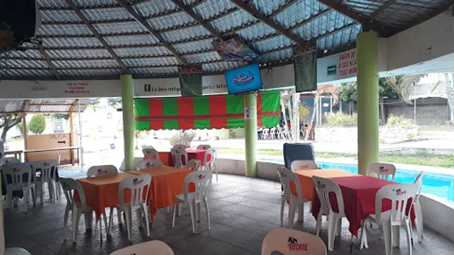 La doce restaurant mariscos & botanas con alberca