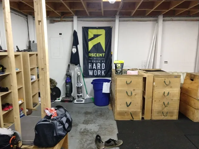 Bronze Lantern CrossFit