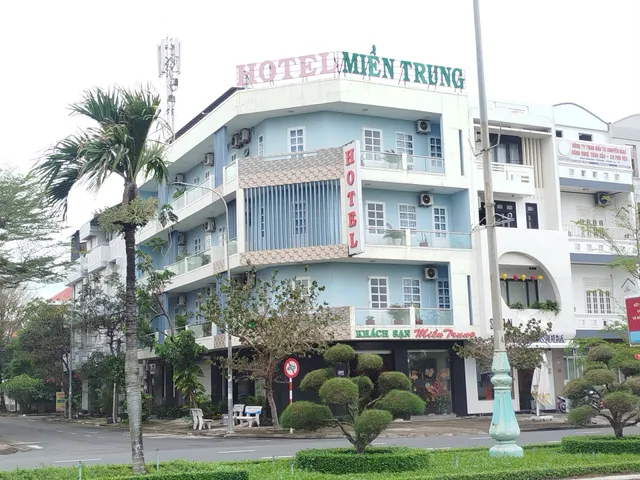 Khách Sạn Miền Trung