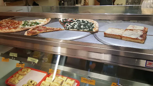 Villa Maria Pizzeria