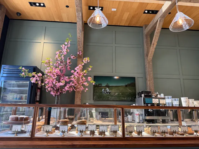 Youngs Farm Cafe at Hirshleifers