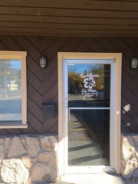Tortilleria La Flor