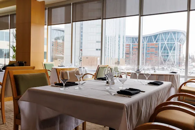 The Highwood Kitchen + Bar