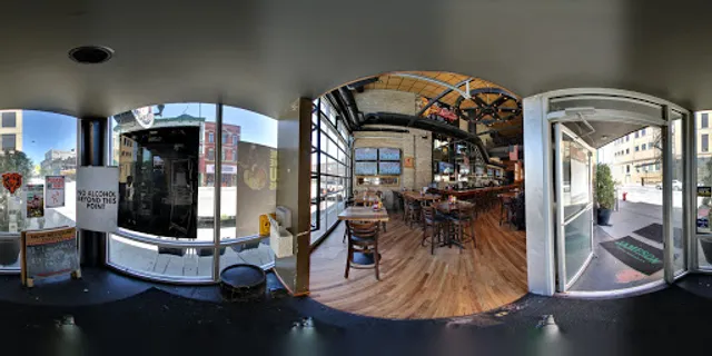 Standard Bar and Grill