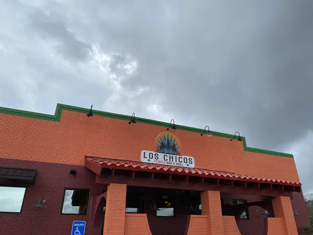 Los Chicos Tequila Bar & Grill